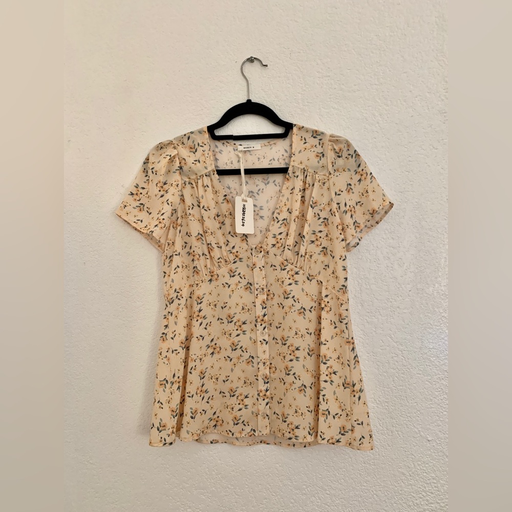 Cute Floral Summer Top 💛🧡❤️